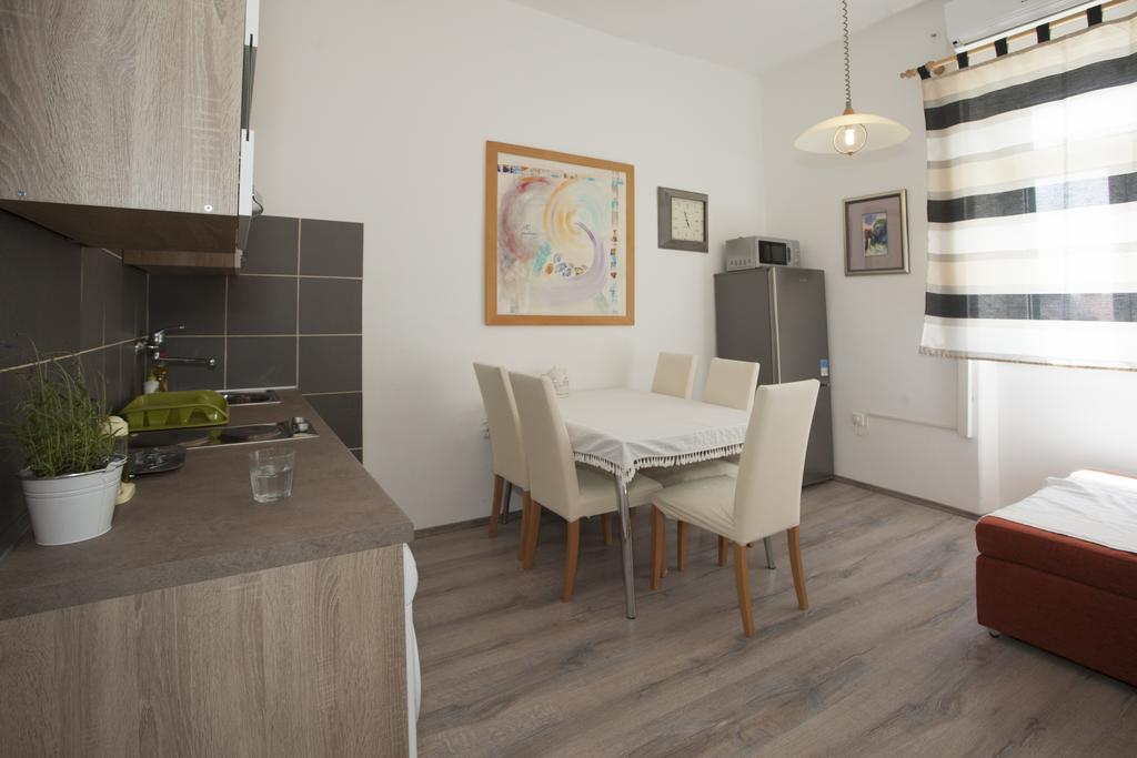 Apartment Kavado สปลิท ภายนอก รูปภาพ
